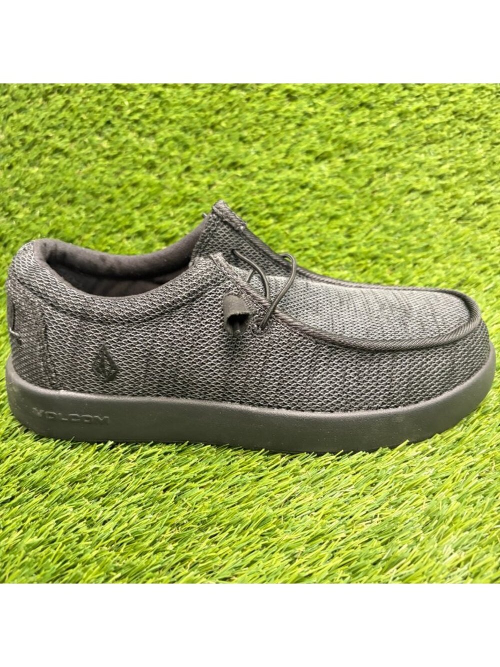 Volcom Chill Womens Size 8W Black Gray Composite Toe Safety Work Slip-On Shoes